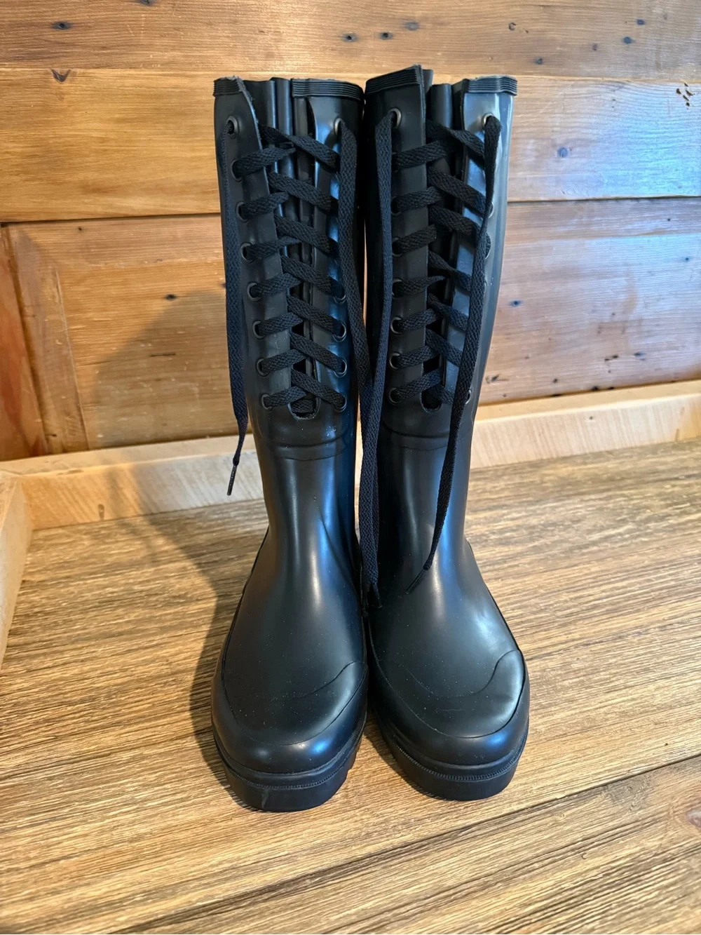 DKNY Women's Black Lace-Up rubber Boots